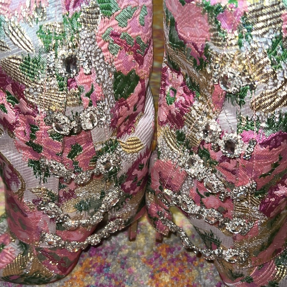 New AZALEA WANG Tilley Floral Jacquard Pointed Toe Bootie - Picture 16 of 17